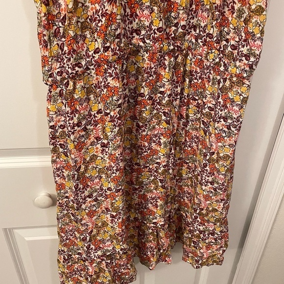 NWOT Old Navy Floral Dress - Picture 5 of 9